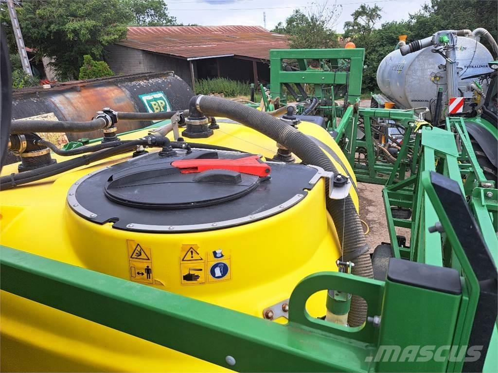 John Deere R4040 I 自走式噴霧器