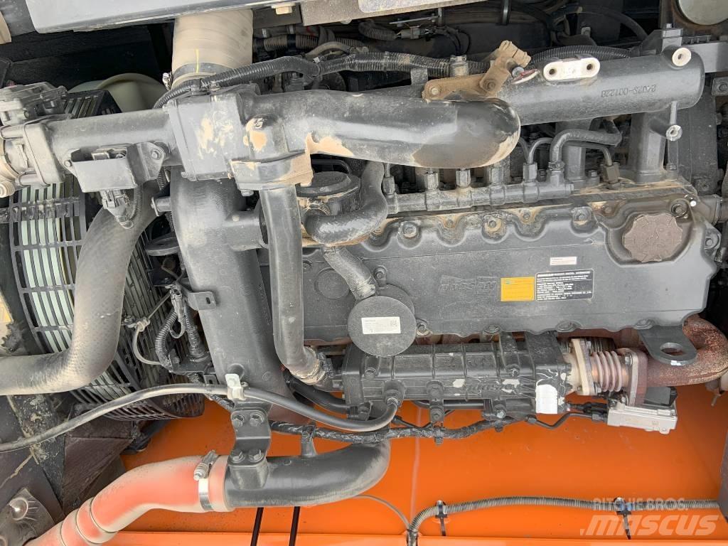 Doosan DX 225 LC-5 大型油圧ショベル12t以上（パワーショベル・ユンボ）