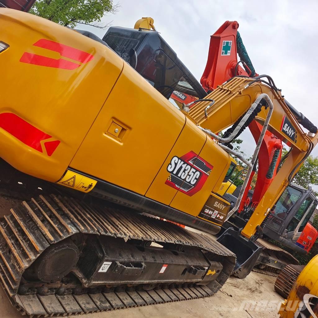 Sany SY 135 C 大型油圧ショベル12t以上（パワーショベル・ユンボ）