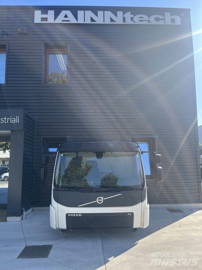 Volvo Day Cab キャビン及び内装
