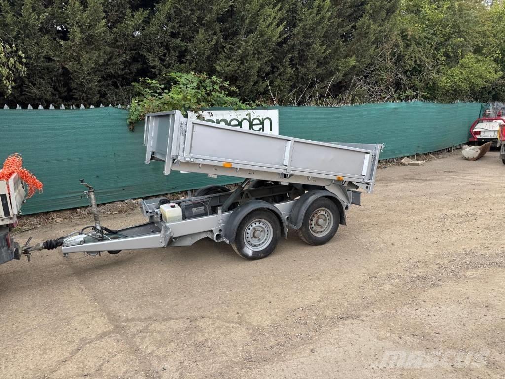 Ifor Williams 8 x 5 ダンプトレーラー