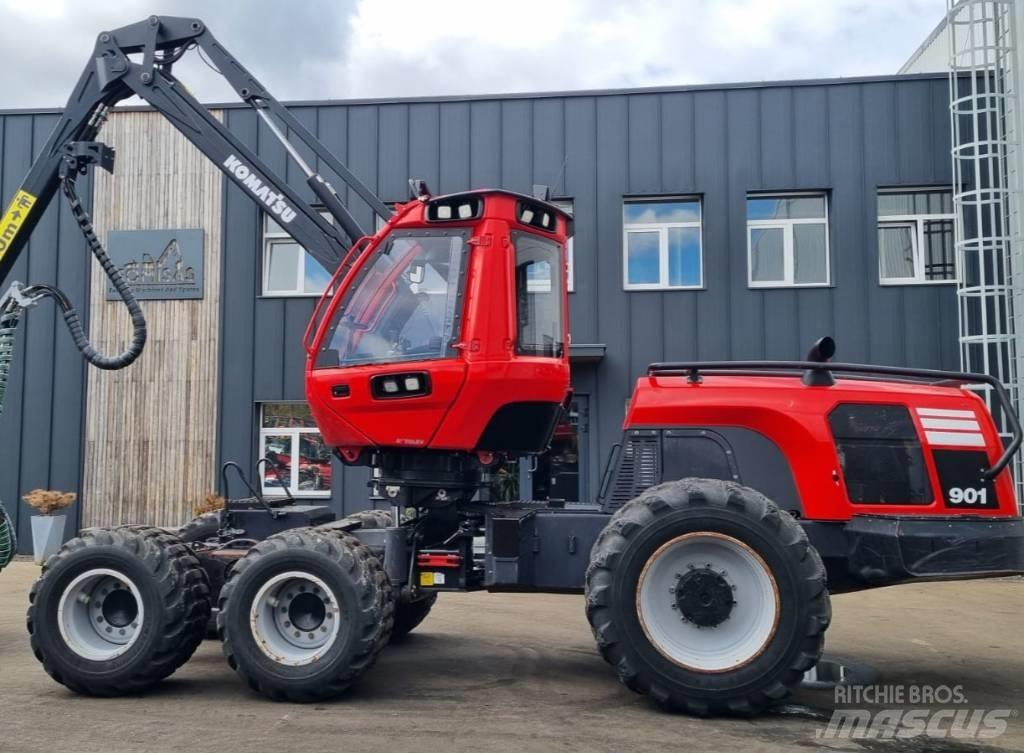 Komatsu 901 ハーベスター