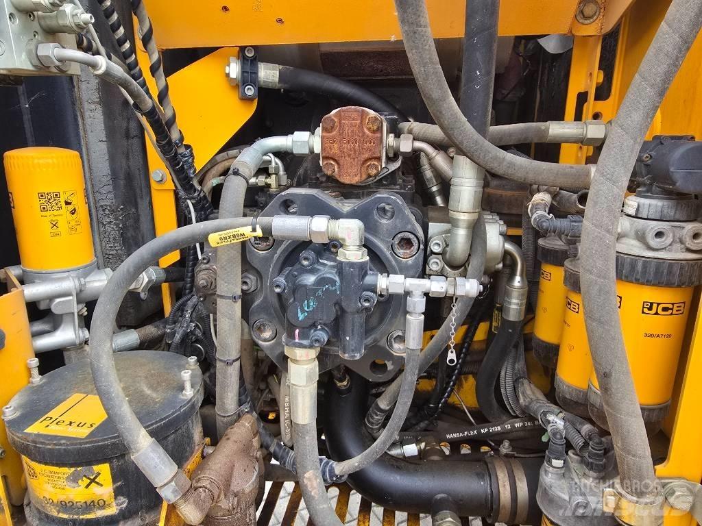 JCB JS 220 N LC 大型油圧ショベル12t以上（パワーショベル・ユンボ）
