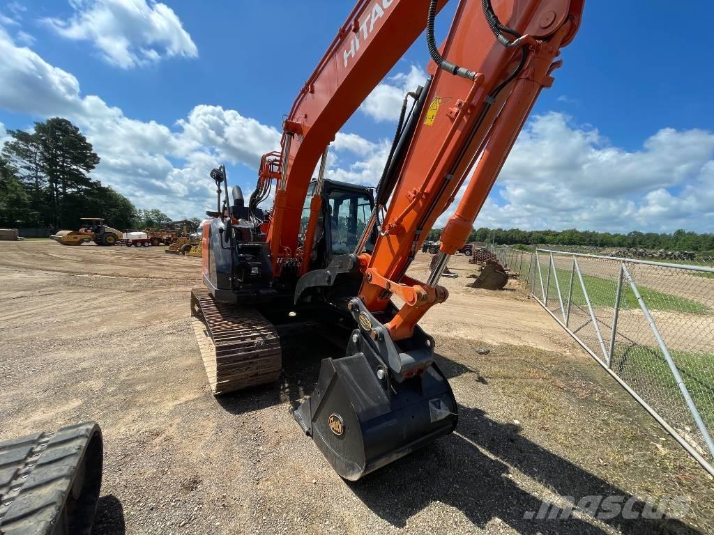 Hitachi ZX 135 US-6 大型油圧ショベル12t以上（パワーショベル・ユンボ）