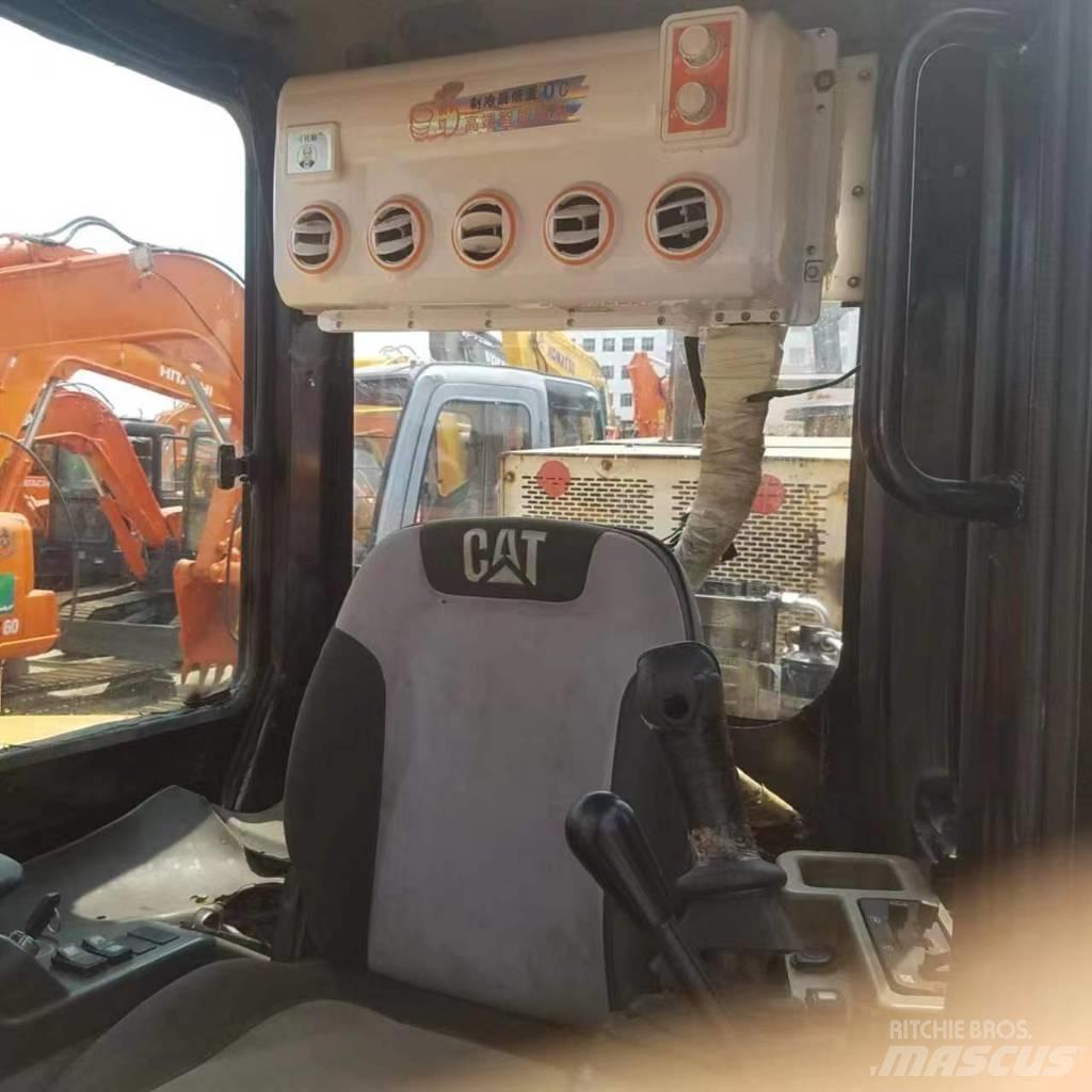 CAT 304 C CR ミニ油圧ショベル 7t以下（ミニユンボ・ミニディガー）