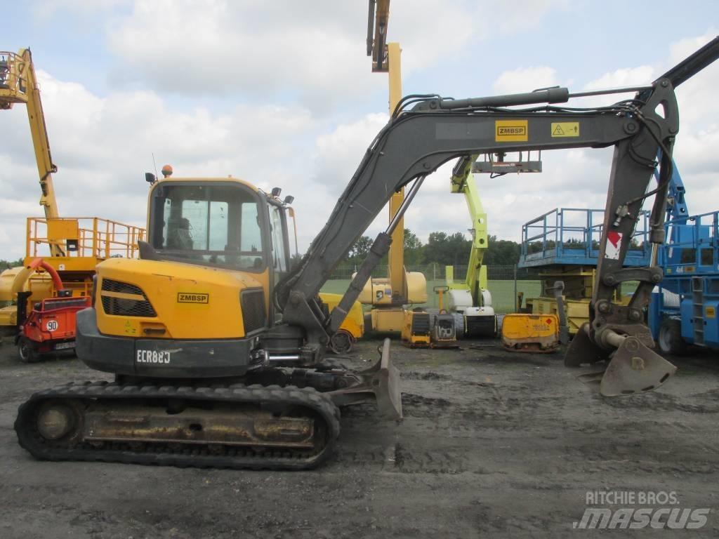 Volvo ECR 88 D 中型油圧ショベル 7ｔ-12ｔ（ユンボ・パワーショベル・バックホー）