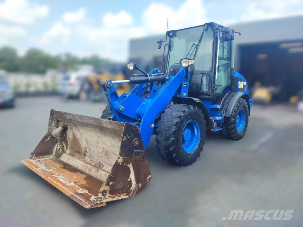CAT 908 M ホイールローダー・タイヤショベル
