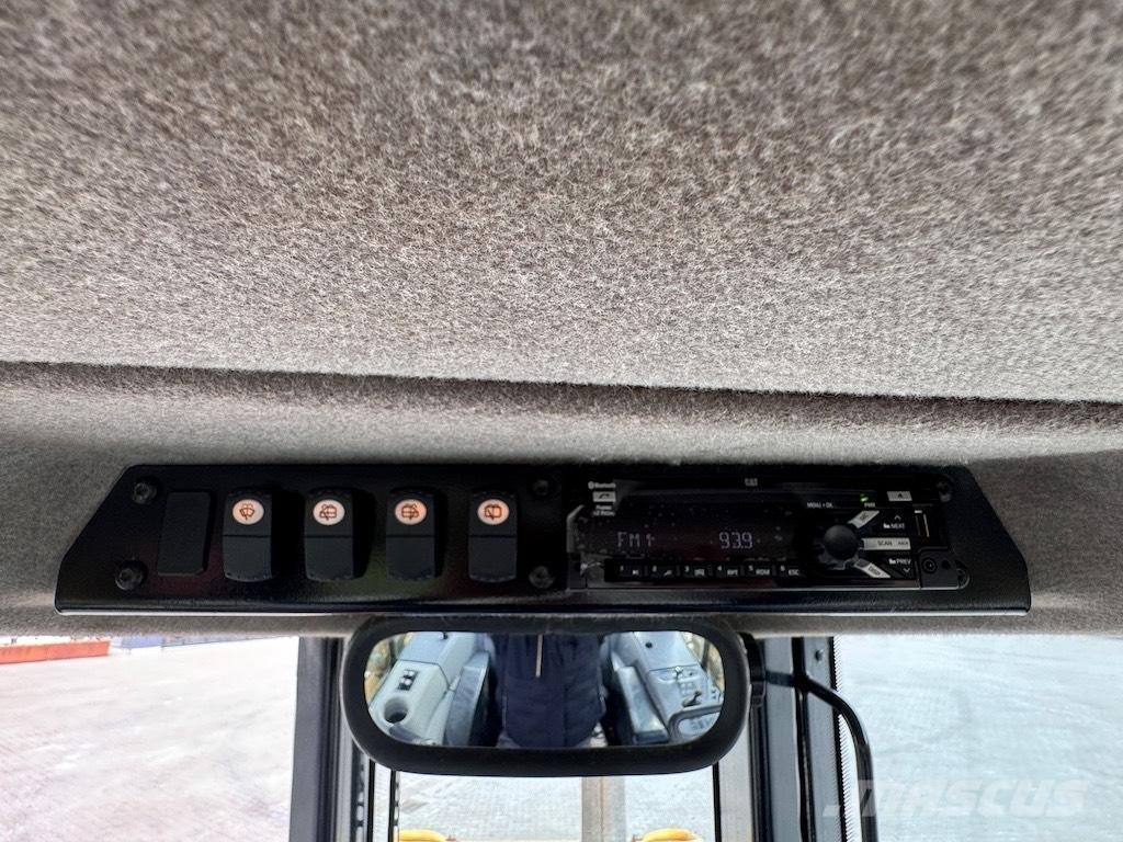 CAT D6N XL ブルドーザー