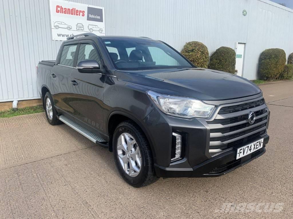  KGM MUSSO 2.2 REBEL ピックアップ／ドロップサイド