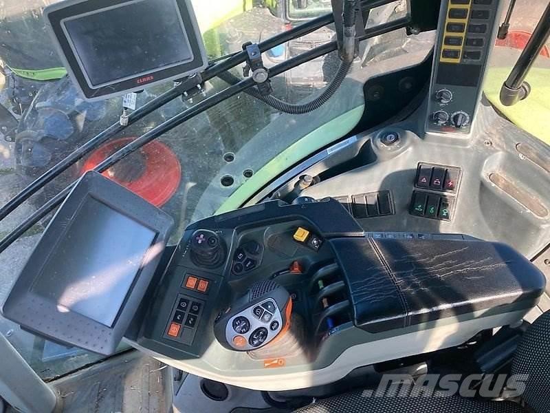 CLAAS Axion 830 トラクター