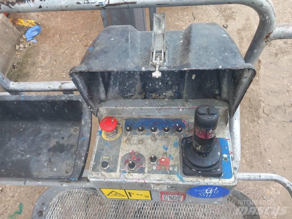 Manitou 120 AET JC ブームリフト　屈伸型