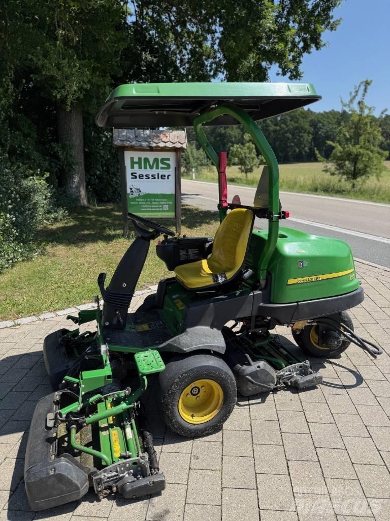 John Deere 2500 E グリーンモア/芝刈り機