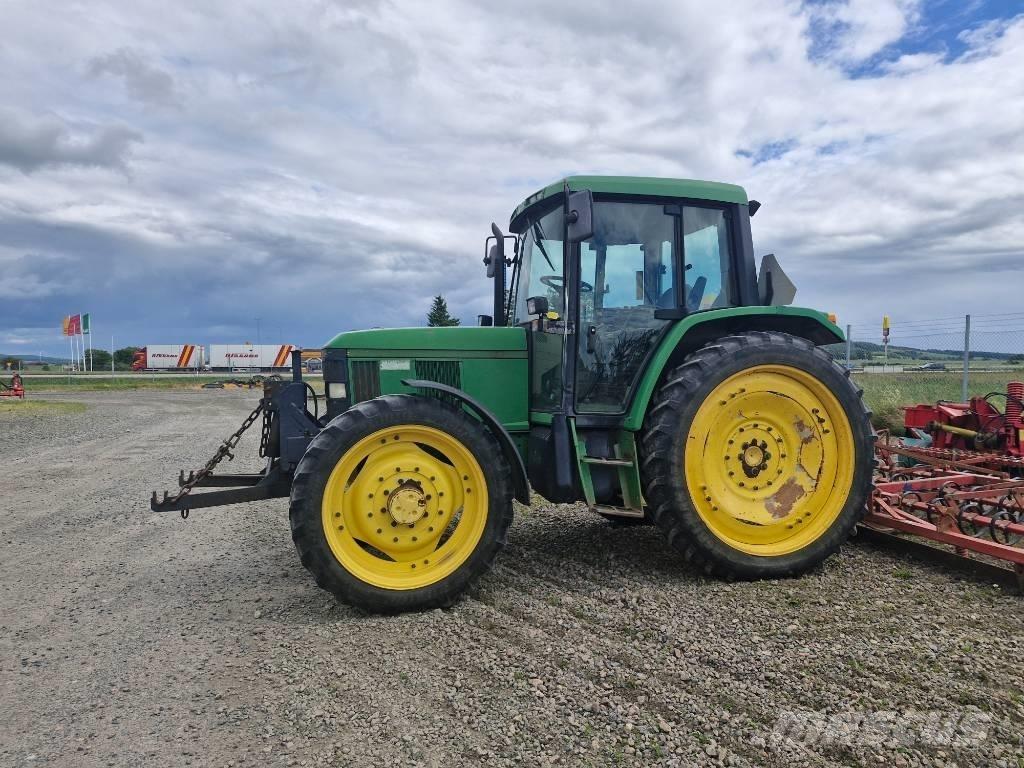 John Deere 6410 トラクター