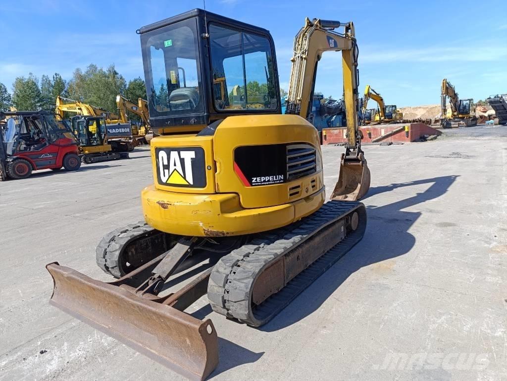 CAT 305.5 大型油圧ショベル12t以上（パワーショベル・ユンボ）