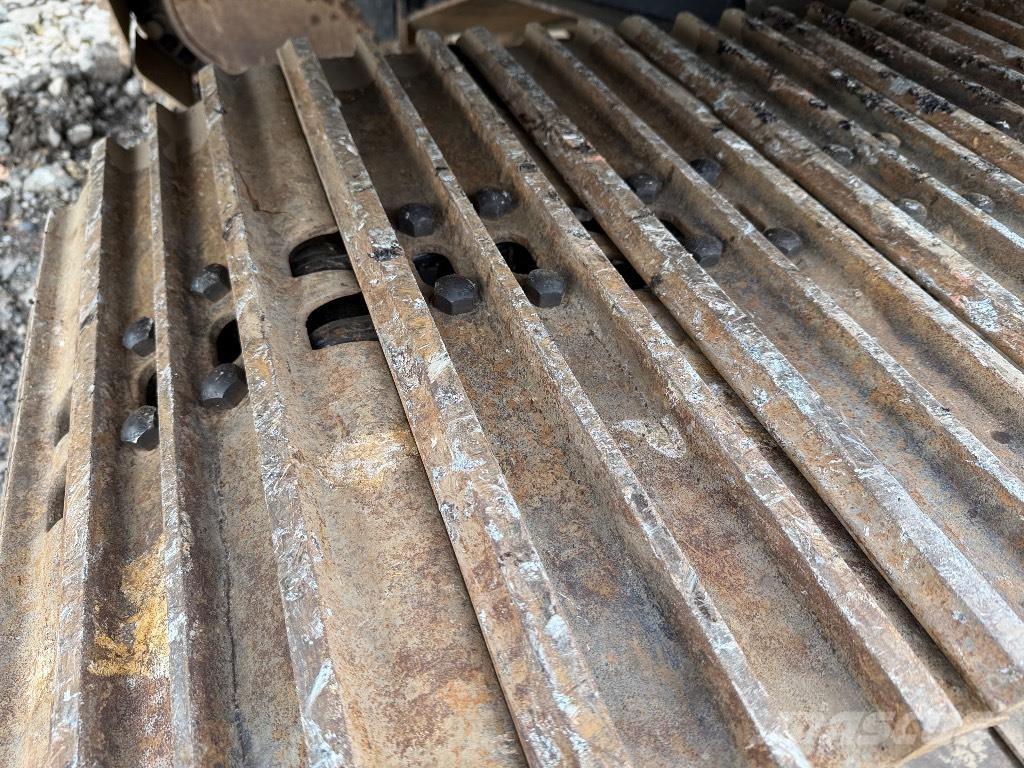 Sany SY 135 C 大型油圧ショベル12t以上（パワーショベル・ユンボ）