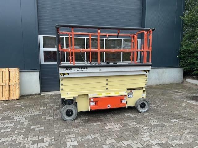JLG 3246 ES シザースリフト