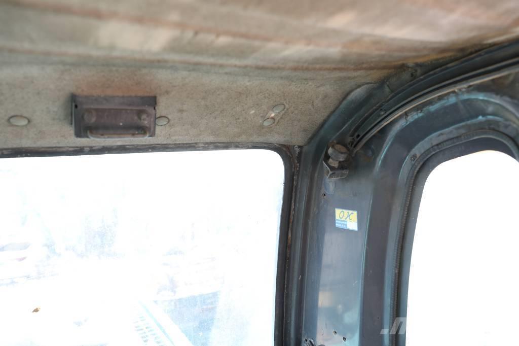 Kobelco SK 210-8 大型油圧ショベル12t以上（パワーショベル・ユンボ）