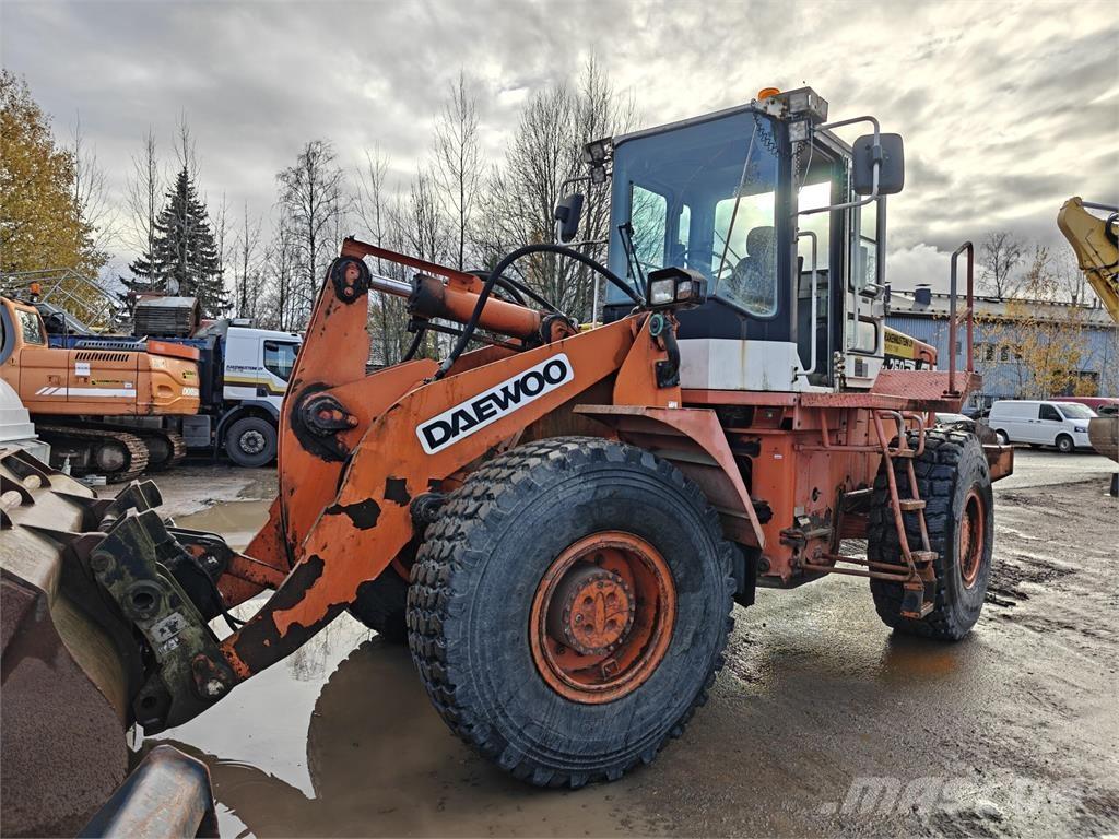 Daewoo Mega 250 ホイールローダー・タイヤショベル