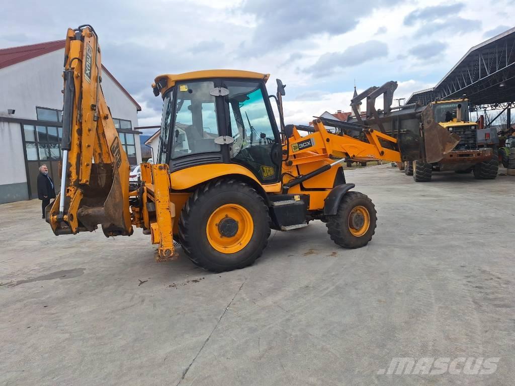 JCB 3CX バックホーローダー