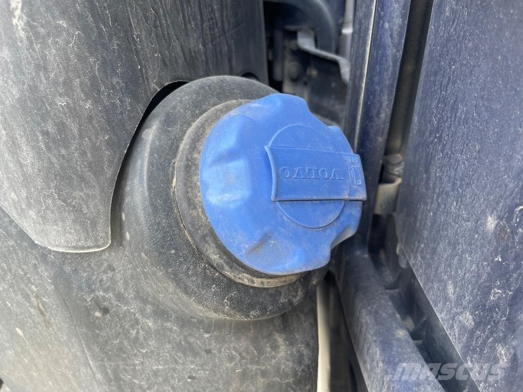 Volvo FH 16 750 中古トラクターヘッド | トレーラーヘッド