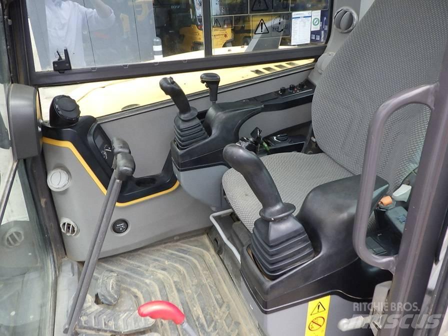 Volvo ECR 88 D 大型油圧ショベル12t以上（パワーショベル・ユンボ）