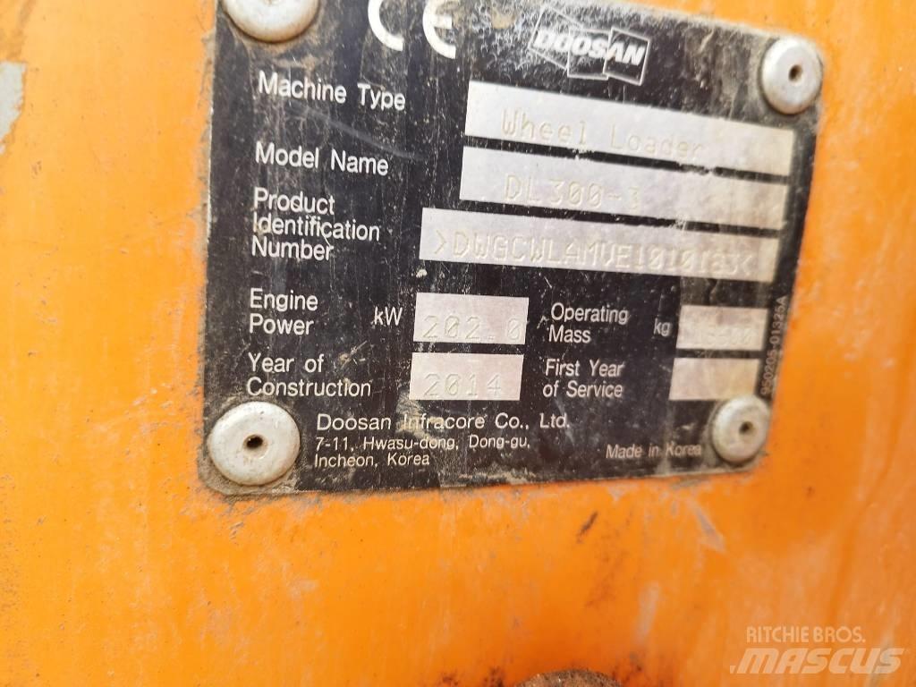 Doosan DL 300-3 ホイールローダー・タイヤショベル