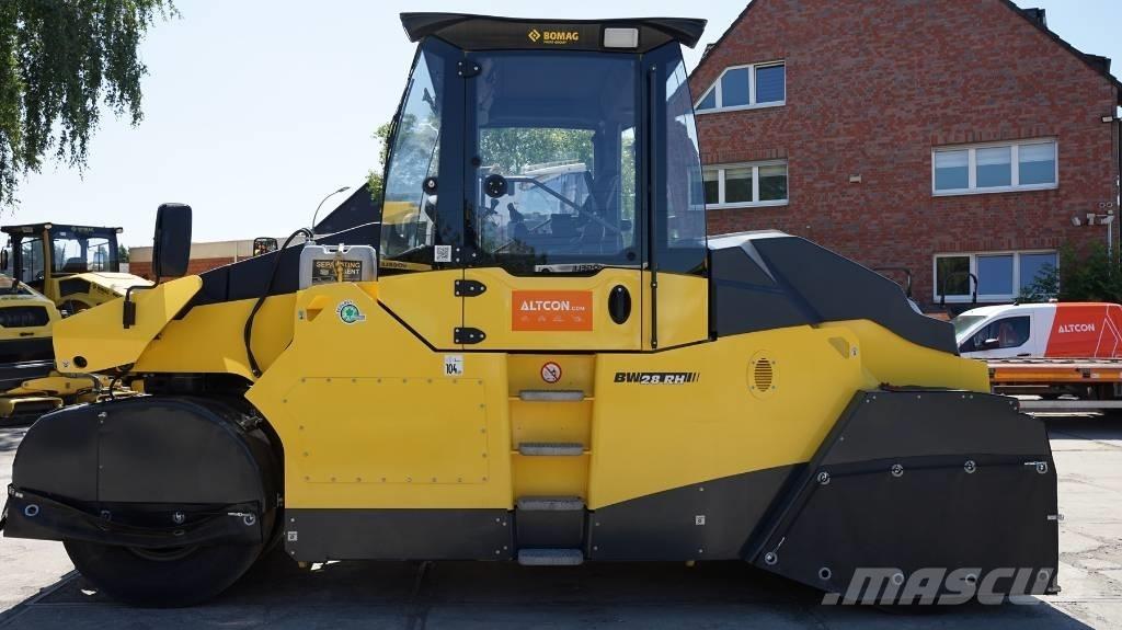Bomag BW 28 RH タイヤローラ