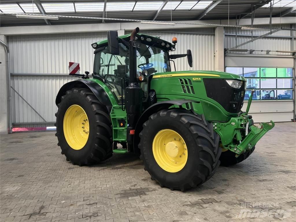 John Deere 6215R トラクター