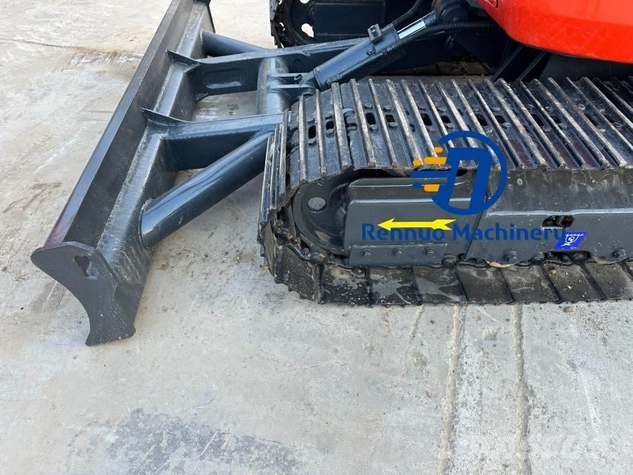 Kubota KX163 ミニ油圧ショベル 7t以下（ミニユンボ・ミニディガー）