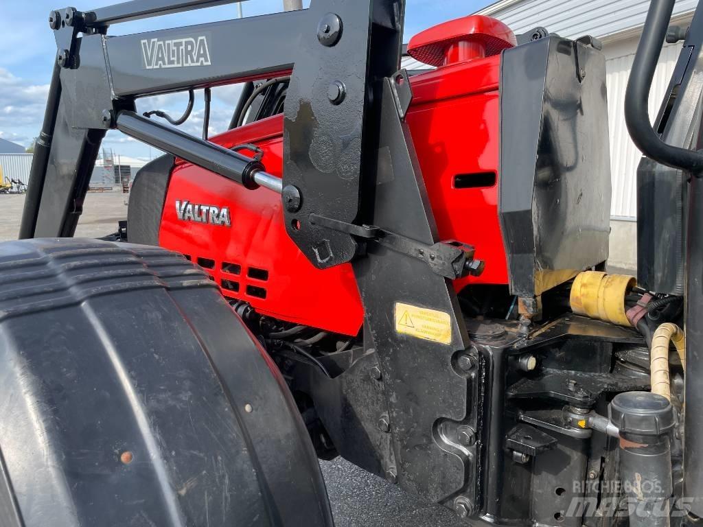 Valtra X 120 トラクター