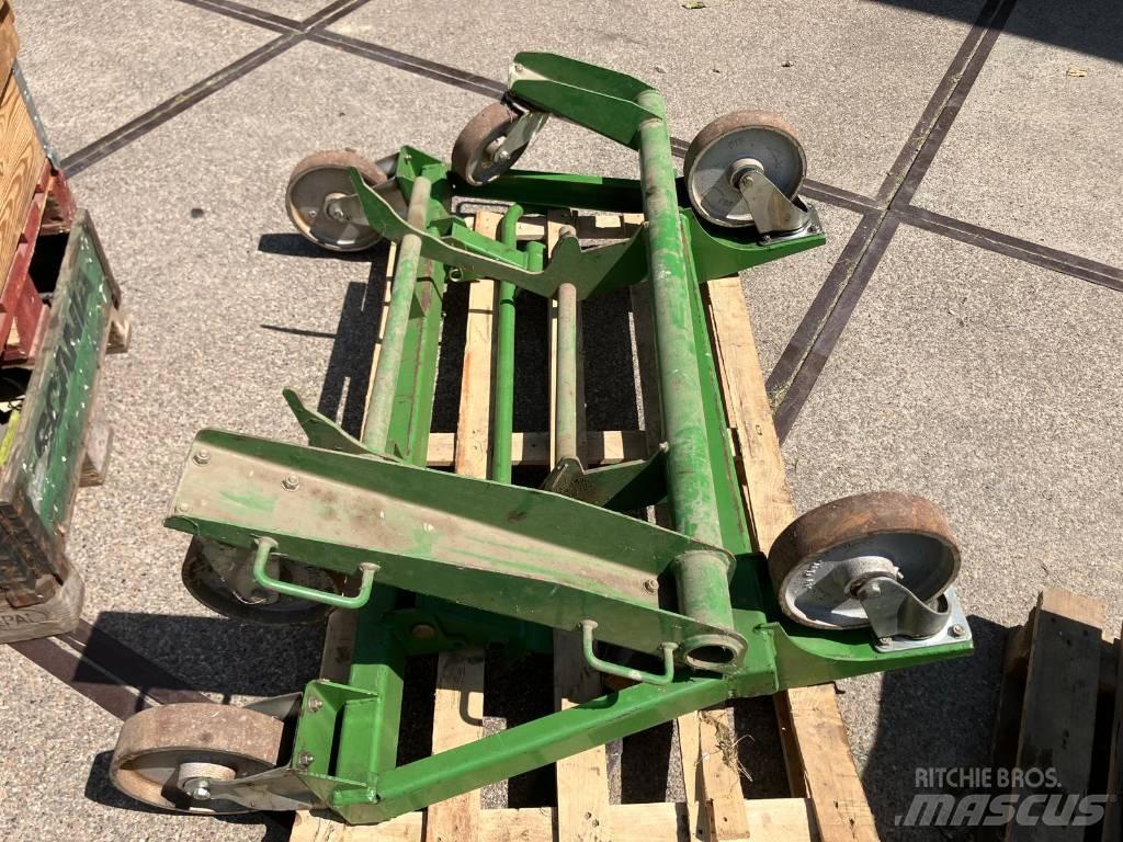Krone Big X 500 自走式フォレージハーベスター