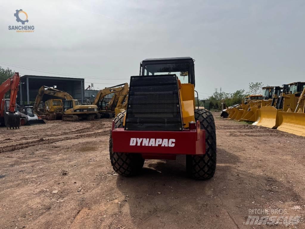 Dynapac CA 30 D 振動ローラ