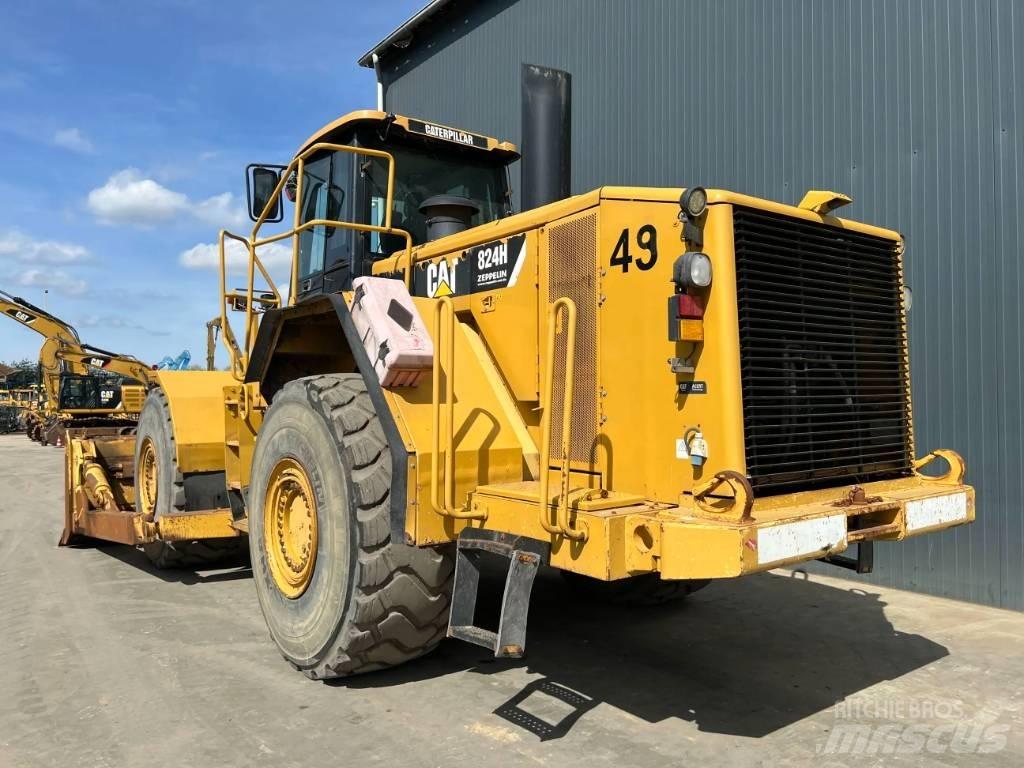 CAT 824H タイヤ式ブルドーザ