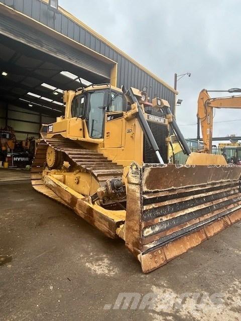 CAT D 6 T LGP ブルドーザー