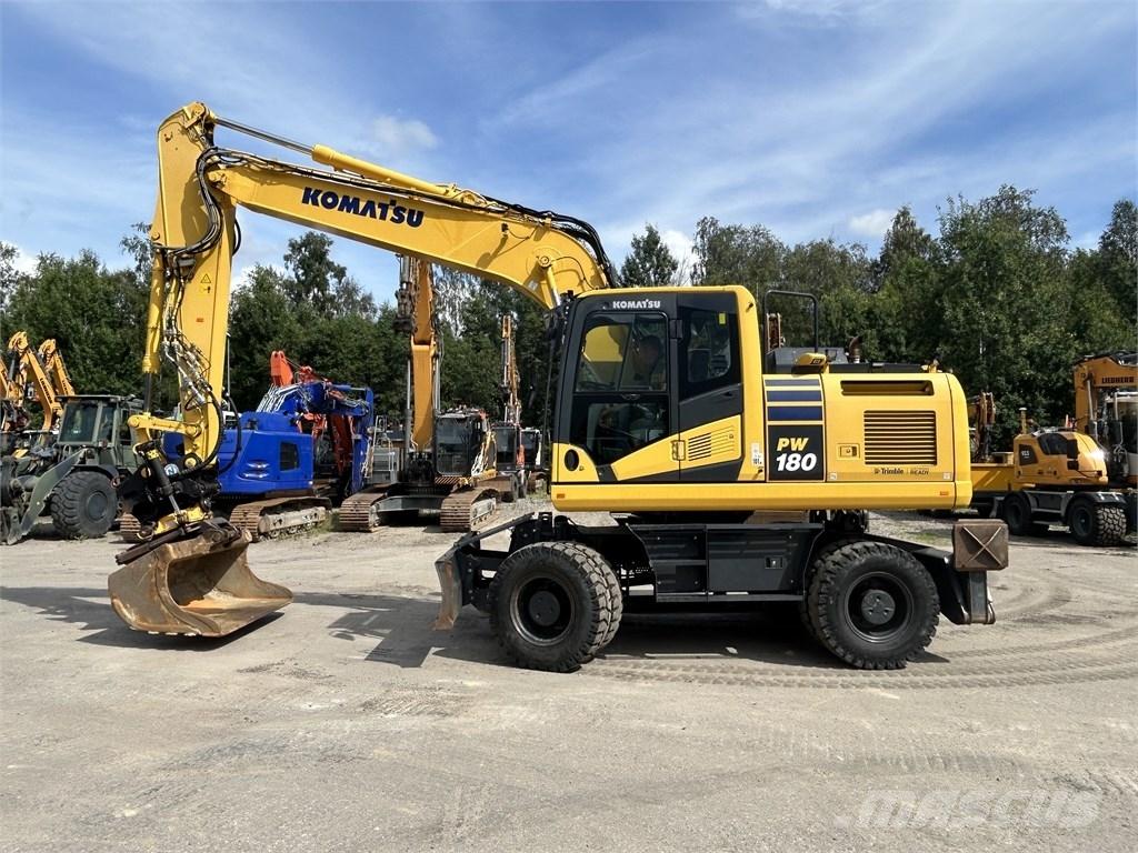 Komatsu PW 180-11 ホイール式油圧ショベル（パワーショベル・ユンボ・バックホー）