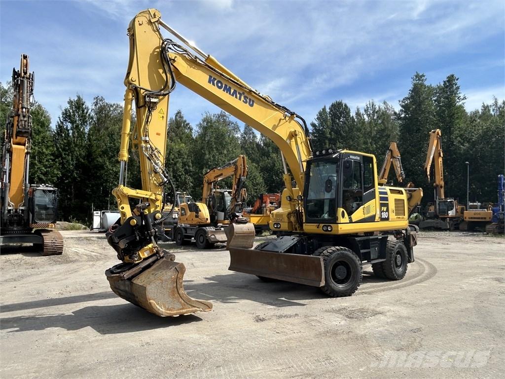 Komatsu PW 180-11 ホイール式油圧ショベル（パワーショベル・ユンボ・バックホー）