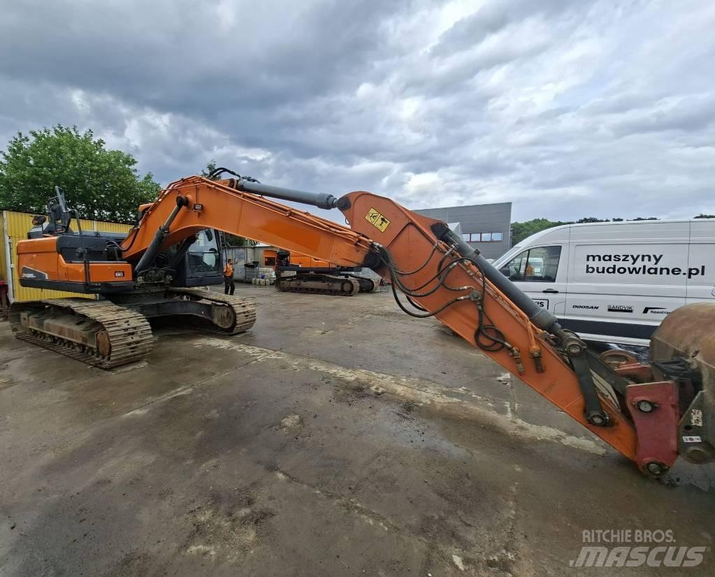 Doosan DX225LC-5 大型油圧ショベル12t以上（パワーショベル・ユンボ）
