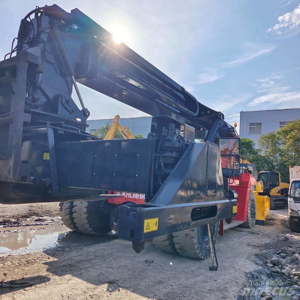 Kalmar DRT 450 リーチスタッカー