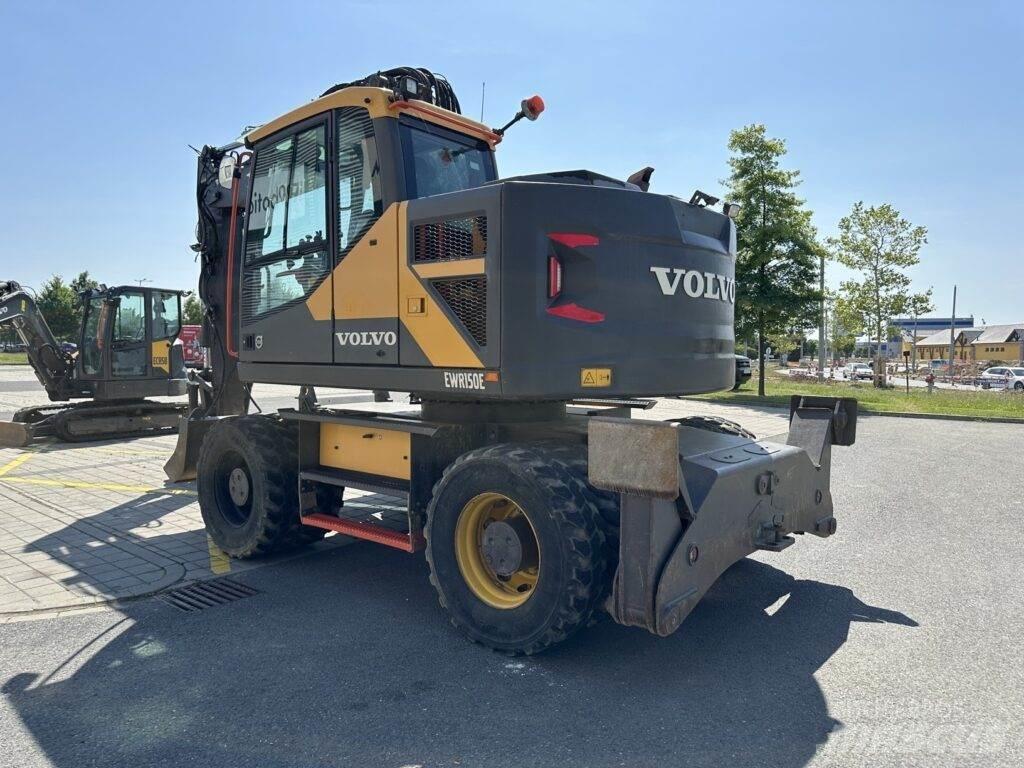 Volvo EWR150E ホイール式油圧ショベル（パワーショベル・ユンボ・バックホー）