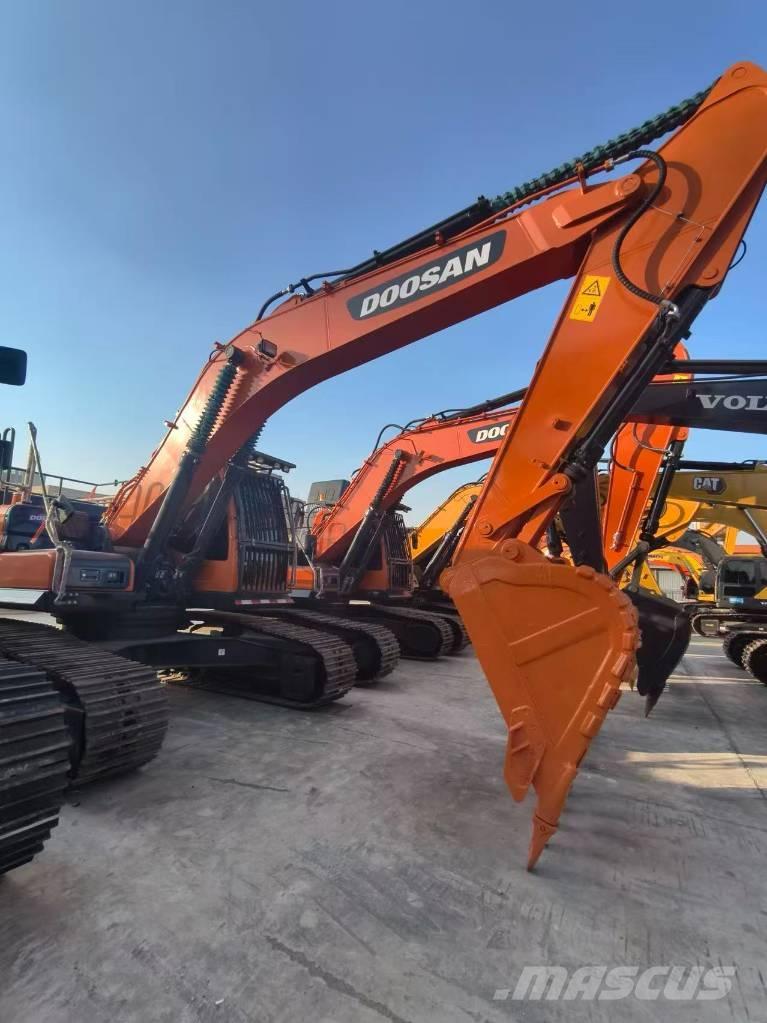 Doosan dx300 大型油圧ショベル12t以上（パワーショベル・ユンボ）