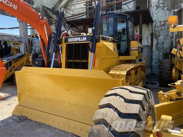 CAT D 6 G ブルドーザー