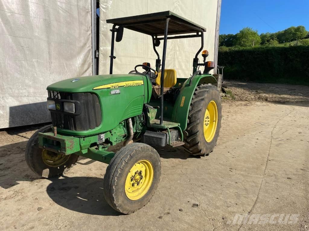 John Deere 5215 トラクター