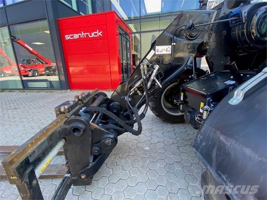 Manitou MLT630 農業用テレハンドラー