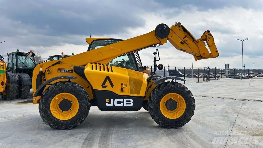 JCB 531-70 テレスコーピックハンドラー