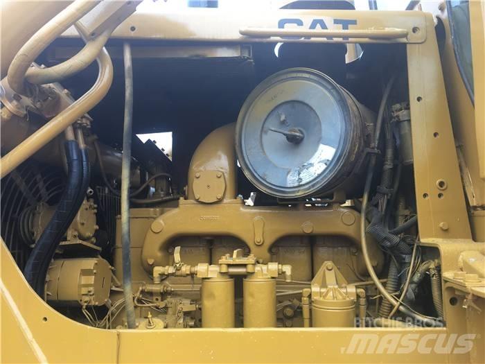 CAT D 8 H ブルドーザー