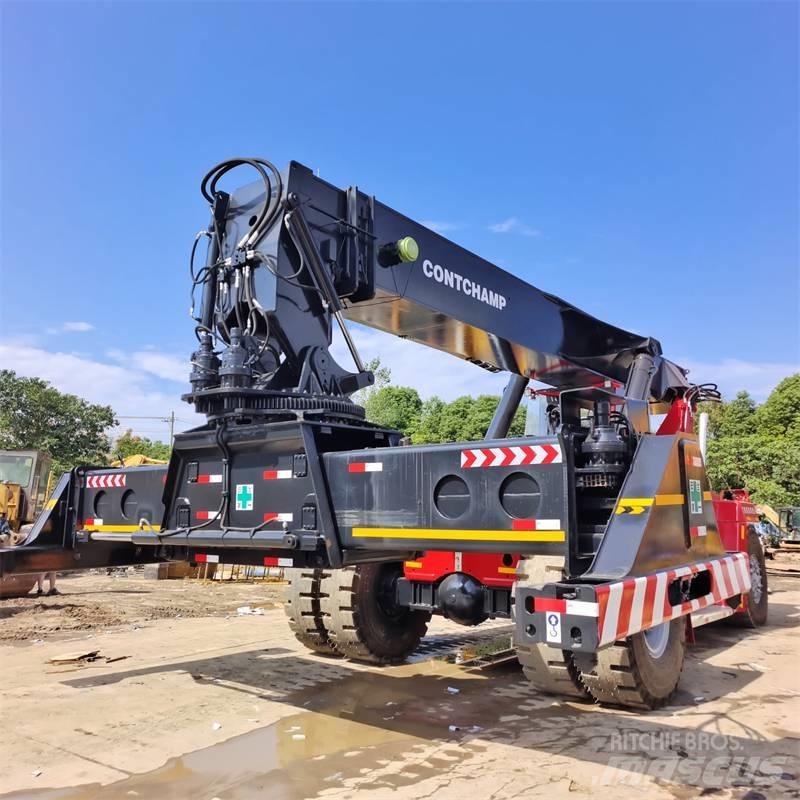 Kalmar DRF 450 リーチスタッカー