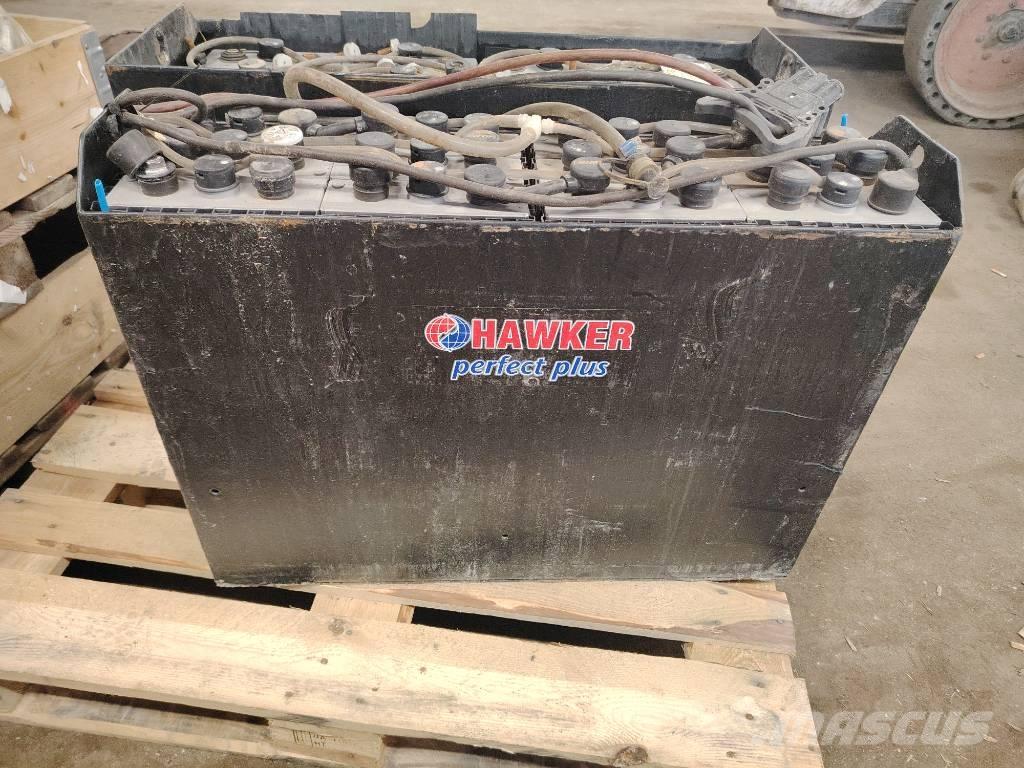 Hawker Perfect Plus バッテリー