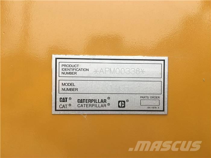 CAT 140 H モーターグレーダー