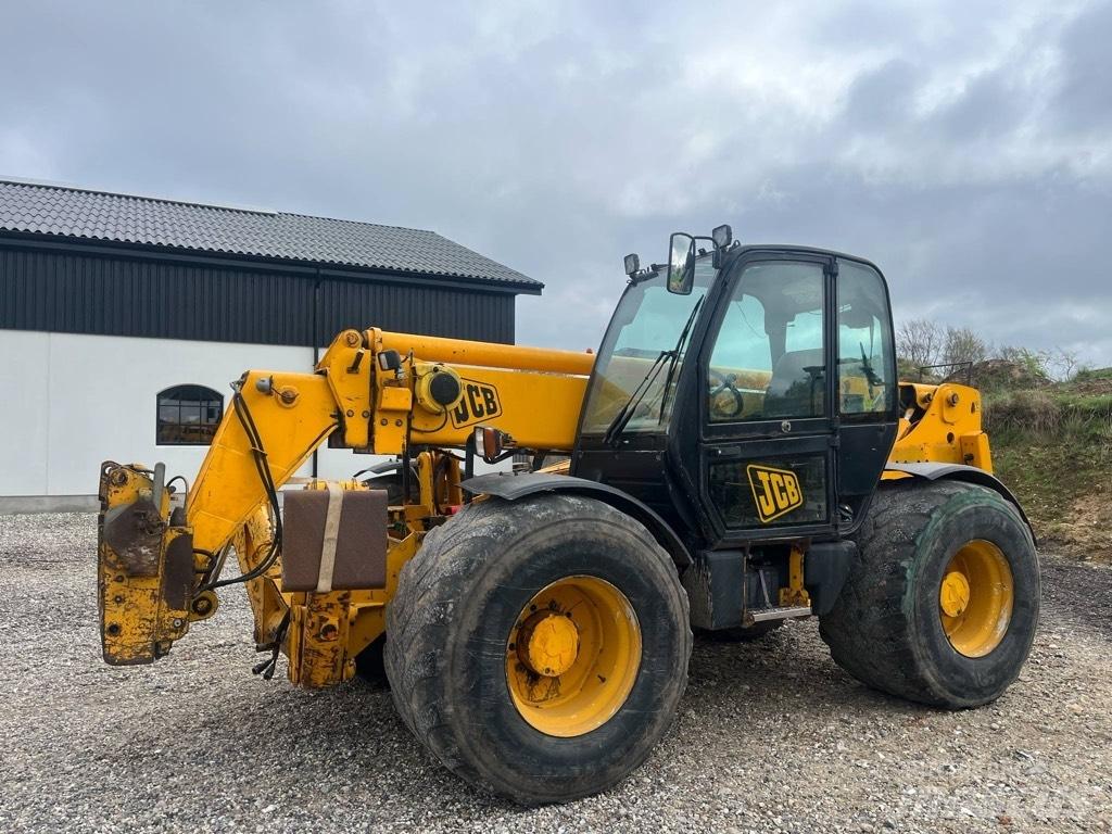 JCB 532-120 テレスコーピックハンドラー