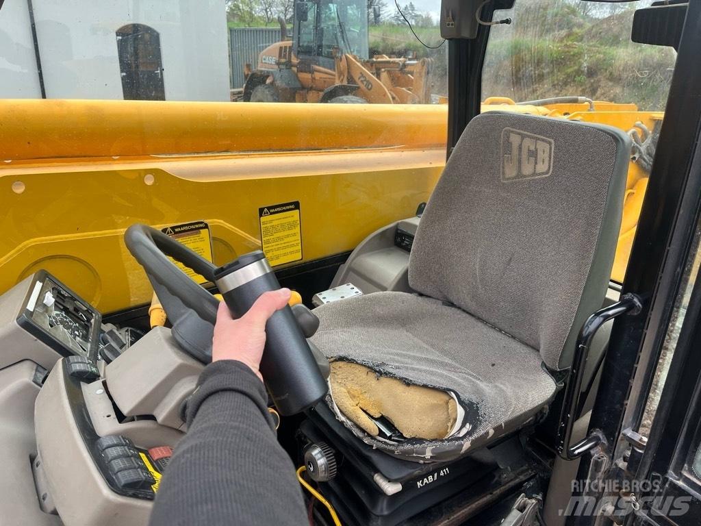 JCB 532-120 テレスコーピックハンドラー